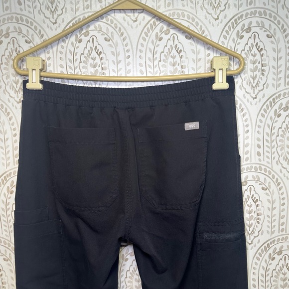 FIGS Black Technical collection Scrub Pants Womens XS Jogger Fit Zipper Pockets - Picture 4 of 10